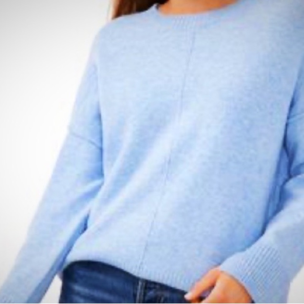 VINCE CAMUTO SWEATER